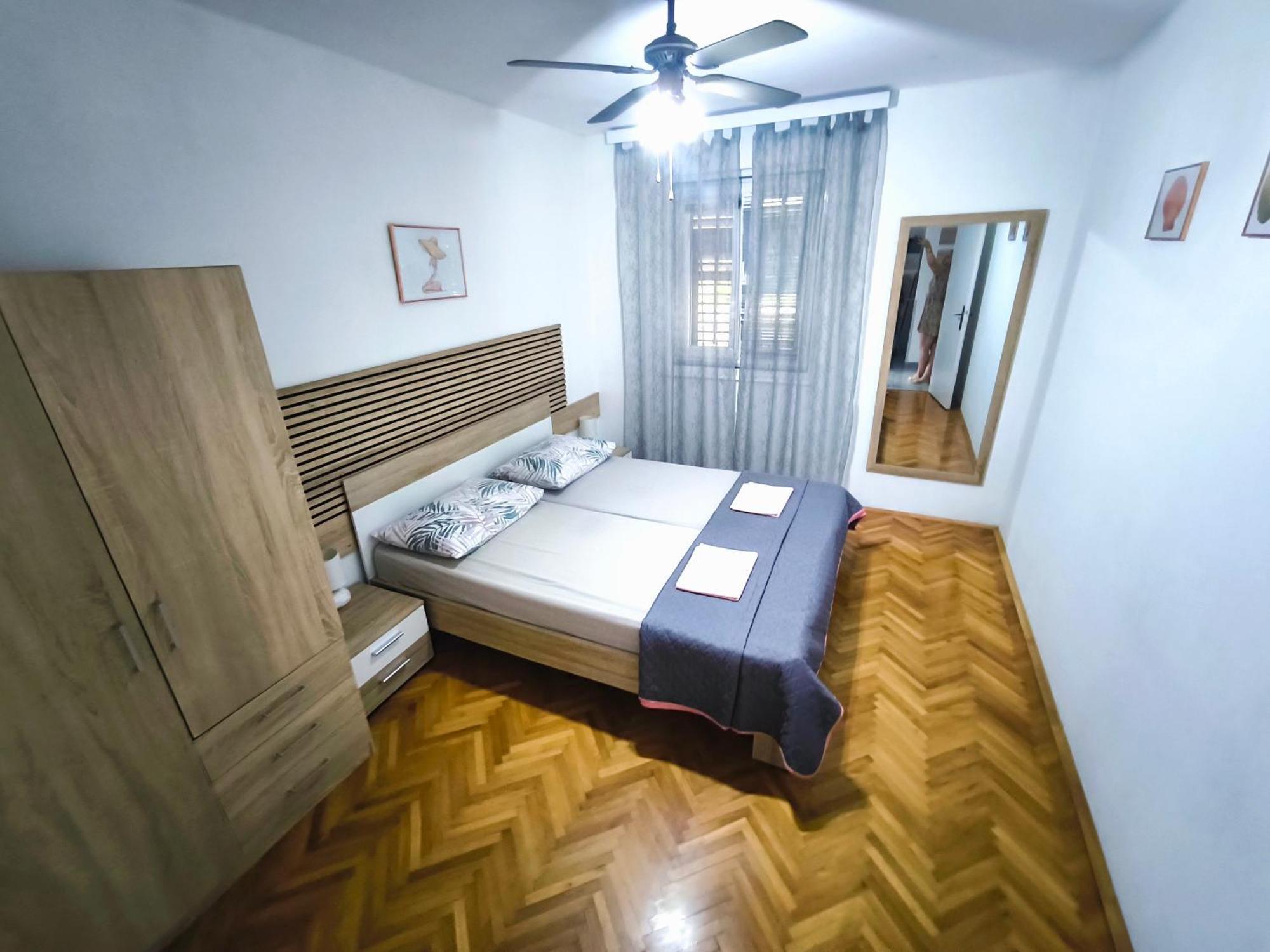 Apartmani Andrea Pula Rum bild