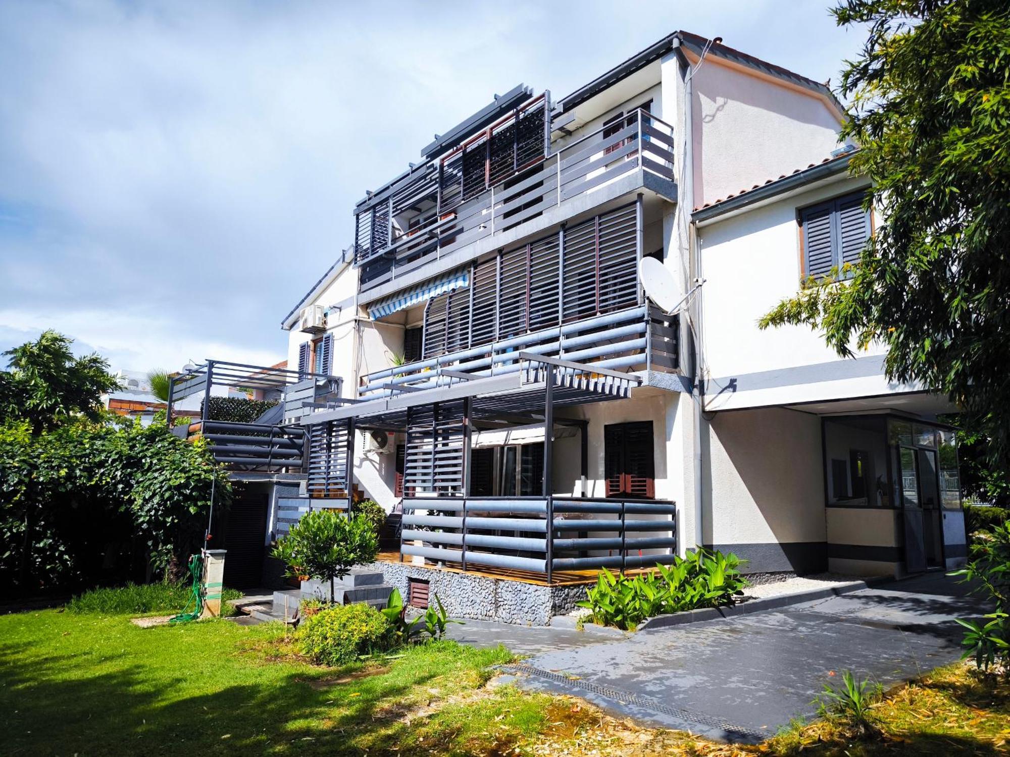 Apartmani Andrea Pula Exteriör bild