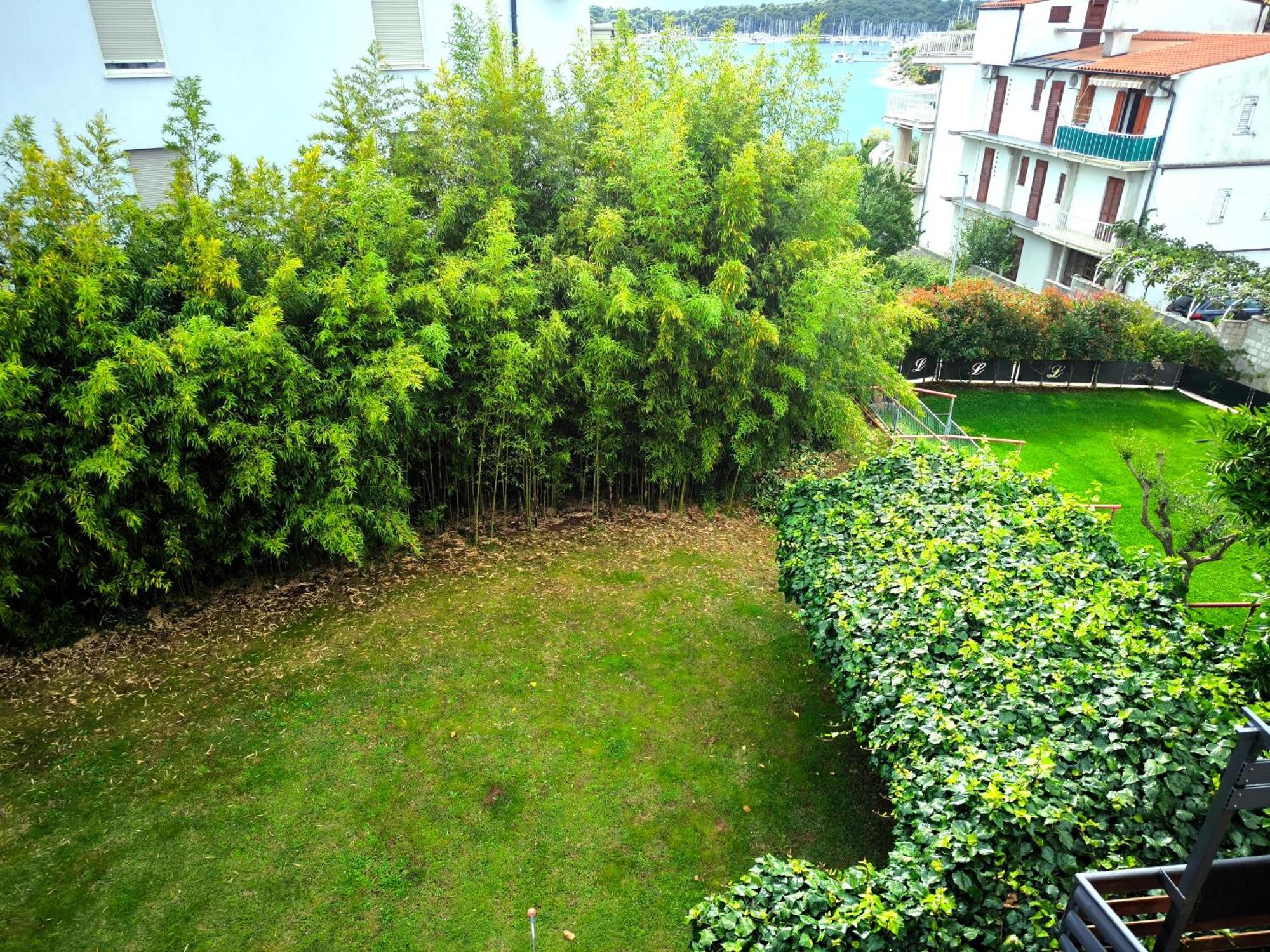 Apartmani Andrea Pula Rum bild